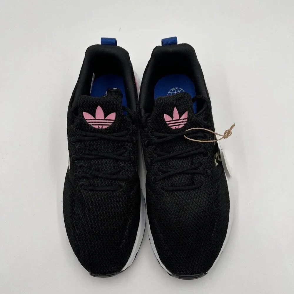 ADIDAS Originals Girl's Swift Run 22 (Big Kid) Black/Bliss Pink/Blue 7 Big Kid M